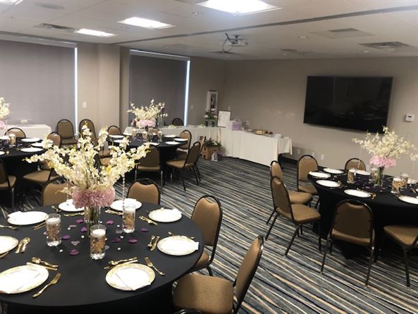 Wingate by Wyndham Orlando Airport