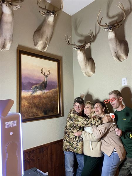 GoldenHour PhotoBooth