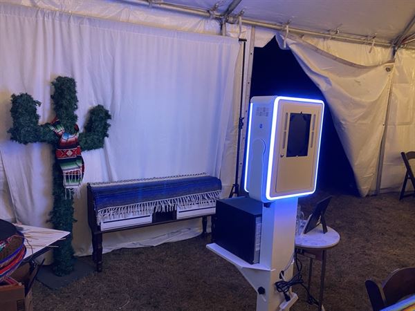 GoldenHour PhotoBooth