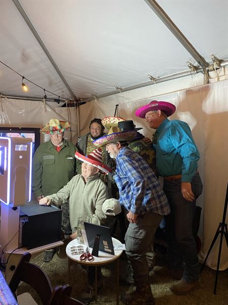 GoldenHour PhotoBooth