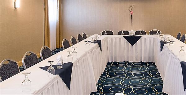 Holiday Inn Concord Downtown