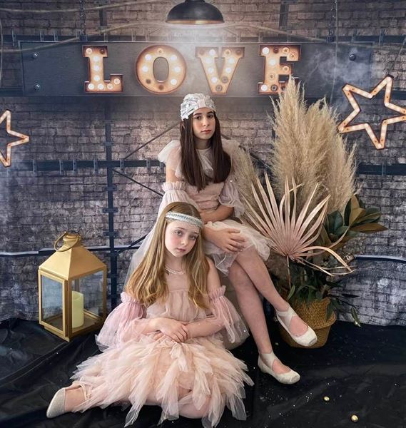 Amanda & Bella Photography