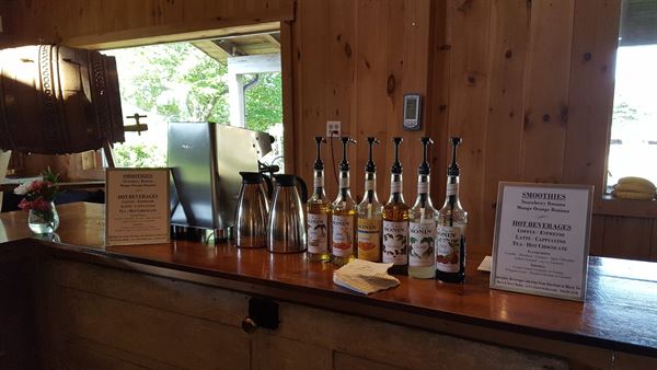 Maui Wowi Hawaiian Coffees & Smoothies + Espresso - Specialty Beverage Catering