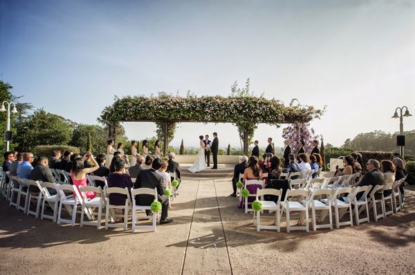 Chaminade Resort & Spa