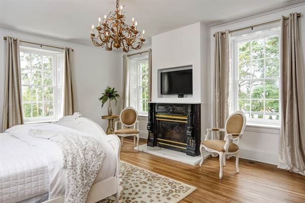 The Peninsula Bed & Breakfast