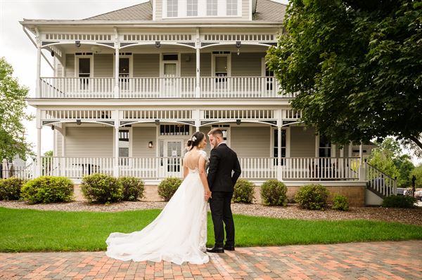 Olesia's Taverne of Richfield