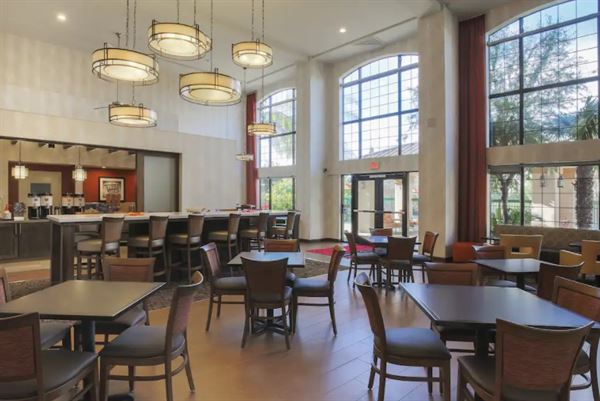 Hampton Inn & Suites Camarillo