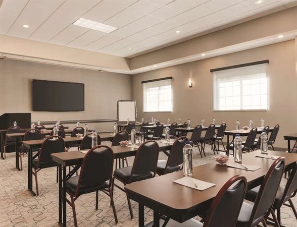 Country Inn & Suites By Carlson, Grand Rapids East, MI