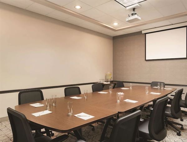 Country Inn & Suites By Carlson, Grand Rapids East, MI