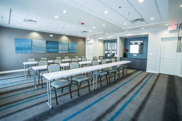 Hampton Inn & Suites Tempe Phoenix Airport