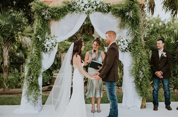 The Ivy House Naples