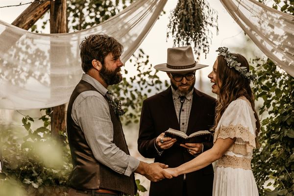 Taos Goji Farm Retreat