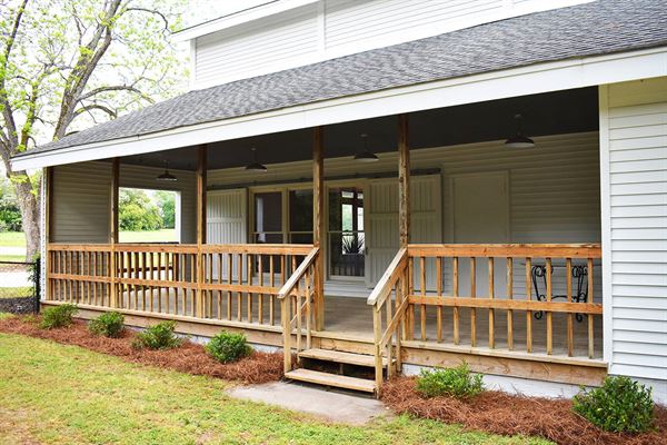 The Venue at Hunting Creek