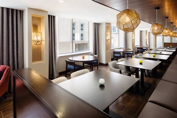 Hampton Inn & Suites Dallas Downtown