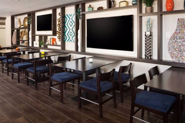 Hampton Inn & Suites Dallas Downtown