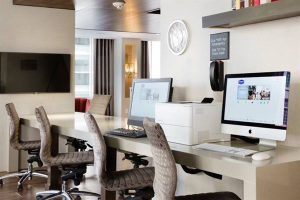 Hampton Inn & Suites Dallas Downtown