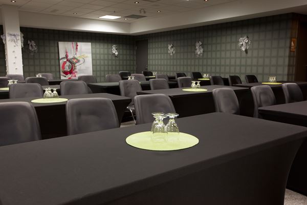 Aloft Calgary University