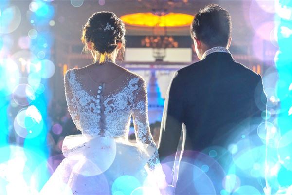 Elite Weddings - Charleston's Best DJ Service + Photobooth + Lighting Package