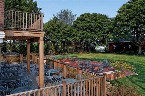 Baiting Hollow Farm Vineyard