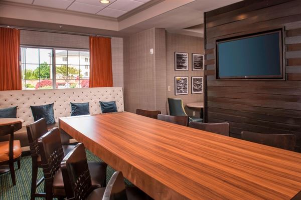 Springhill Suites State College