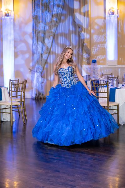 Sweet 16 & Quinceanera Photographer