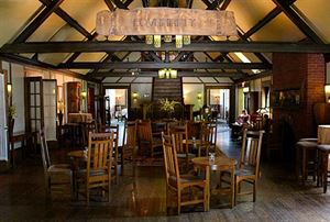 The Craftsman Lounge