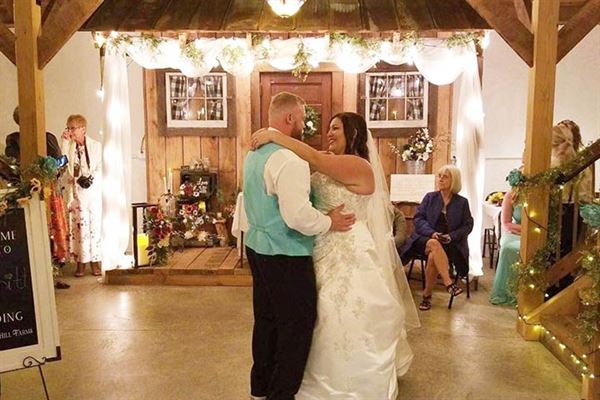 Red Hill Farms Wedding & Event Venue