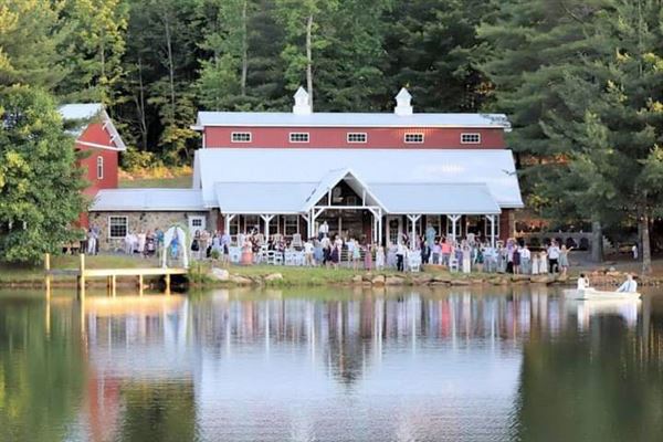 Red Hill Farms Wedding & Event Venue