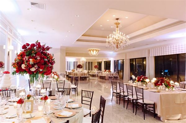 Breakers West Country Club