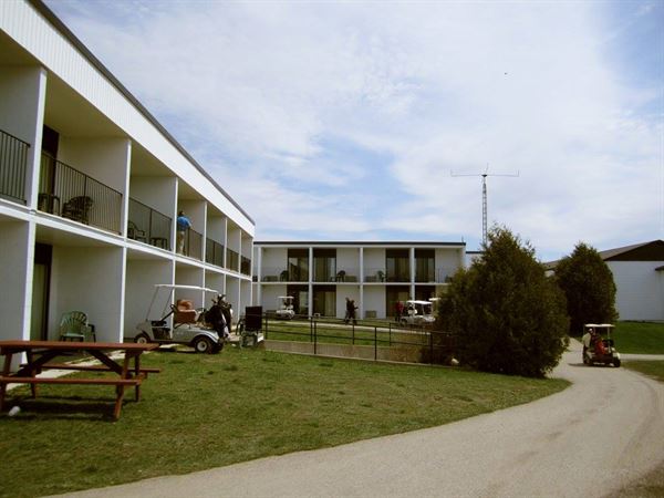 Forest Golf Club & Inn