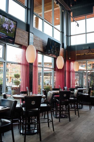 Browns Socialhouse - Lynn Valley
