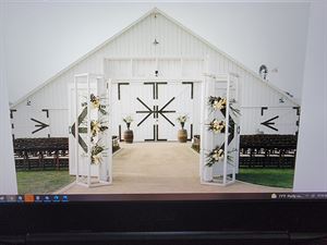 MODERN FARMHOUSE BARN