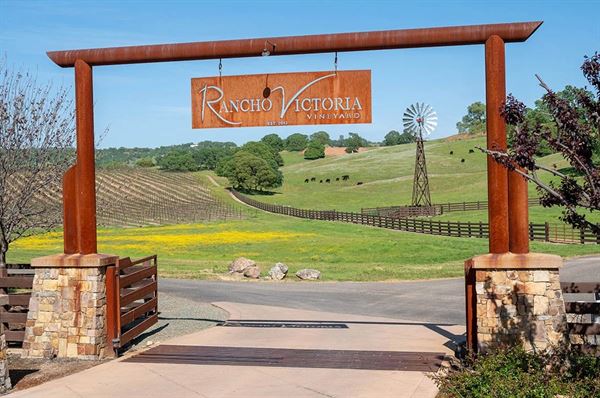 Rancho Victoria Weddings