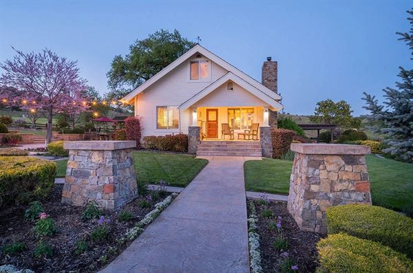 Rancho Victoria Weddings