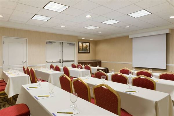 Hilton Garden Inn Shelton