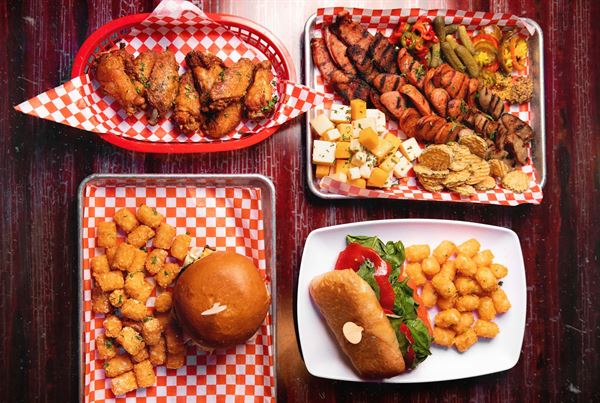 DawgHouse Saloon & Sports Book