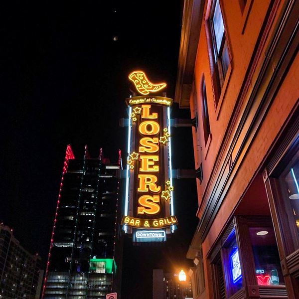 Loser's Bar & Grill Downtown Nashville