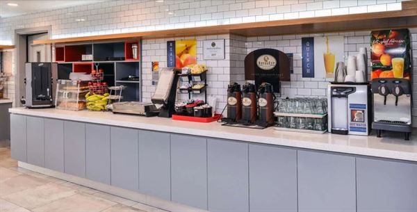 Best Western Plus - Meridian Inn & Suites, Anaheim-Orange