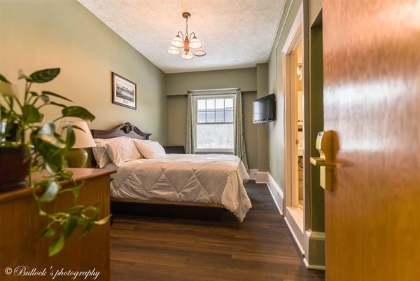 The Shawnee Inn And Golf Resort