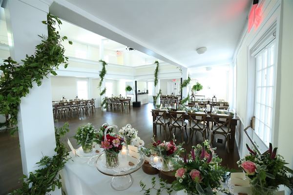 Historical Hall & 1787  Court House