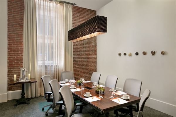 Hotel Indigo Savannah Historic District