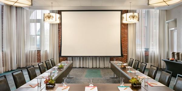 Hotel Indigo Savannah Historic District