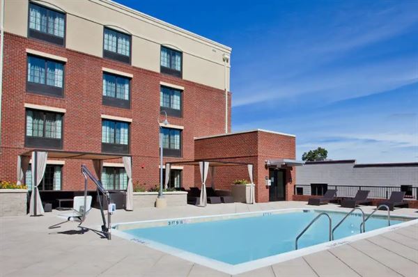Hampton Inn & Suites Chapel Hill-Carrboro/Downtown