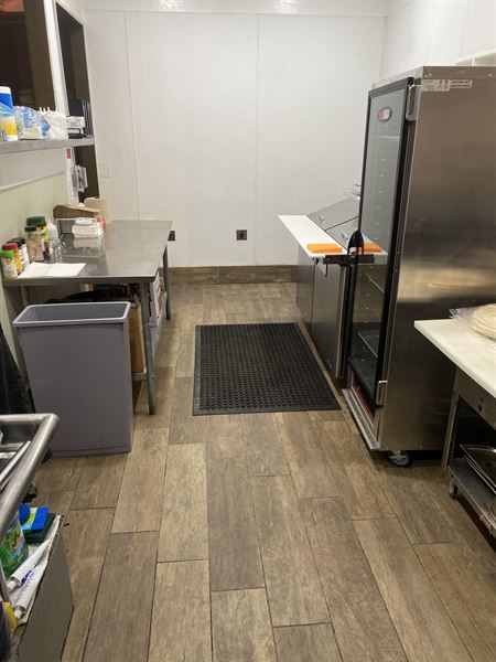 Gates Retreat Bar and Banquet