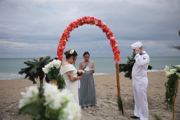 Ideal I Do's - Elegant Weddings To Go!