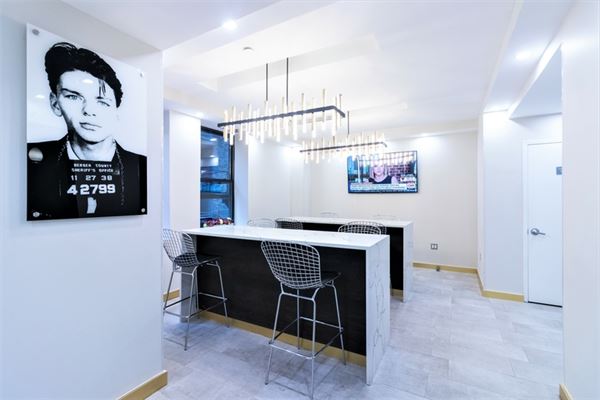 Jay Conference 5th Avenue