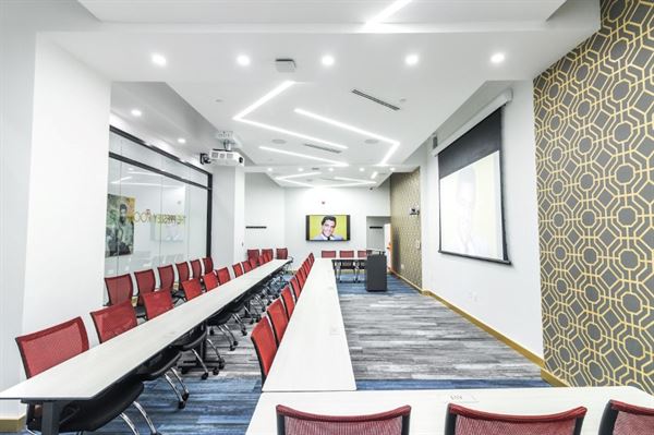 Jay Conference 5th Avenue