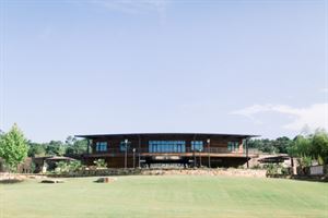 Henly Park Event Lawn