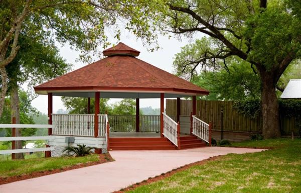 Honey Bee Ranch Event Center