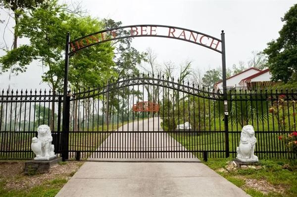 Honey Bee Ranch Event Center